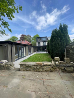 LUXURIOUS HOLIDAY HOME Bolton